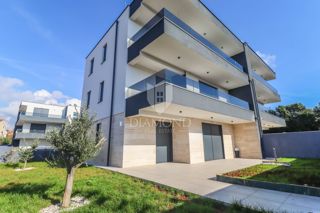 Moderno novo stanovanje s pogledom na morje - Medulin, Istra