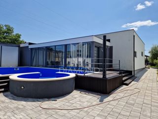 Svetvinčenat, enonadstropna hiša z bazenom na odlični lokaciji