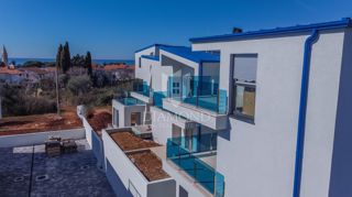 Umag, Lovrečica, Trisobno stanovanje v prvem nadstropju!