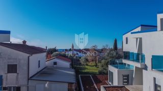 Umag, Lovrečica, Trisobno stanovanje v prvem nadstropju!