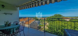 Novigrad, stanovanje 101 m2 s panoramskim pogledom na morje!