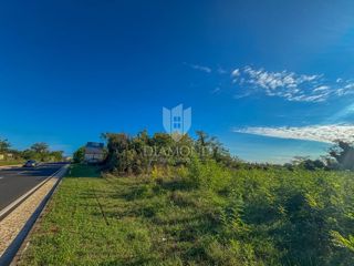 Istra, Umag - zemljišče na obetavni lokaciji!