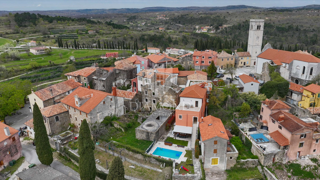 Atraktivna hiša z nepozabnim razgledom! 