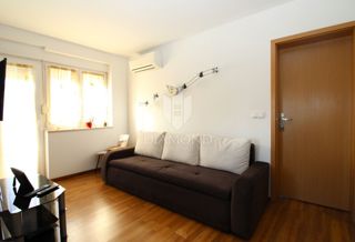 JUŠIĆI, MATULJI - Dve stanovanjski enoti