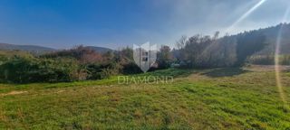 Gradbeno zemljišče 5 km od Rovinja