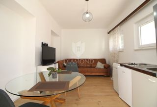 RIJEKA, VOJAK – DVOSOBNO STANOVANJE Z VRTOM