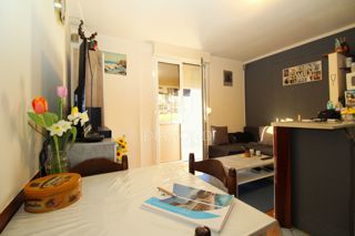 RIJEKA, BELVEDER – ZWEI-ZIMMER-WOHNUNG MIT BALKON