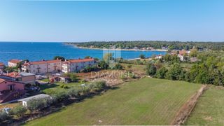 Istra, Lovrečica, okolica - gradbeno zemljišče 150m od morja!