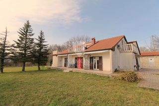 Labin, družinska hiša s 5 apartmaji