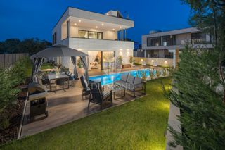 Hiša Poreč, 180m2