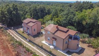Umag, okolica, samostojna hiša na mirni lokaciji!