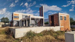 Sveti Lovreč, Fantastična vila v naravi, ROH-BAU