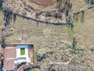 Odlična gradbena parcela v bližini Rovinja