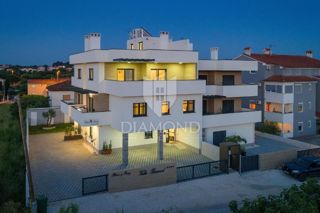 Impresivna vila s petimi apartmaji v Puli na odlični lokaciji