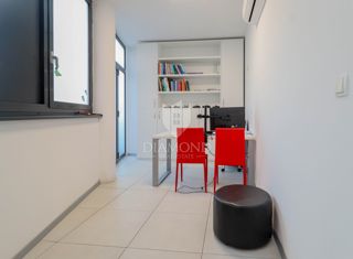 Umag, super poslovni prostor v centru mesta!