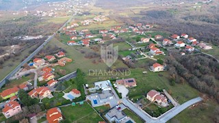 Labin, okolica, gradbeno zemljišče v bližini mesta