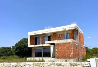 Labin, okolica, roh-bau hiša blizu morja