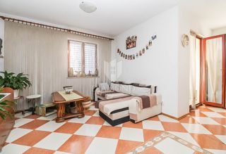 Rovinj, dva apartmaja na odlični lokaciji