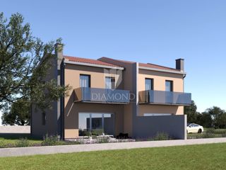 Kaštel, odlična hiša s 3 spalnicami!