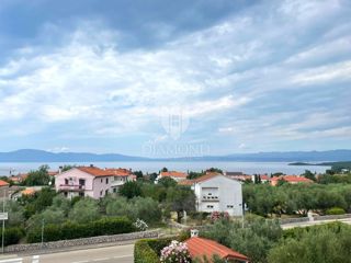 Apartmaj Malinska, Malinska-Dubašnica, 60m2
