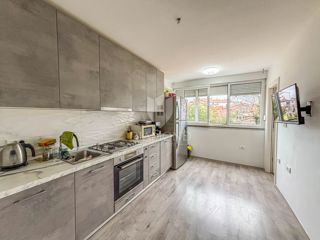 Umag, dvosobno stanovanje v prvem nadstropju!