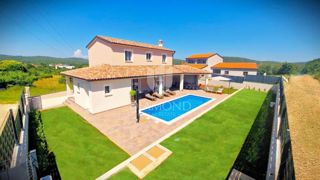 Čudovita počitniška hiša v bližini Rovinja!