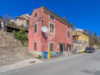 Motovun, samostojna hiša z odprtim razgledom