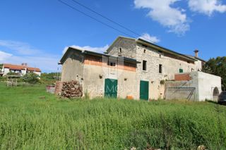 Labin, okolica, kamnita hiša za adaptacijo