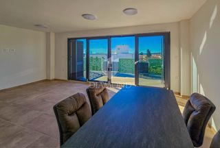 Priložnost, Novigrad! Apartma s čudovitim pogledom na morje!