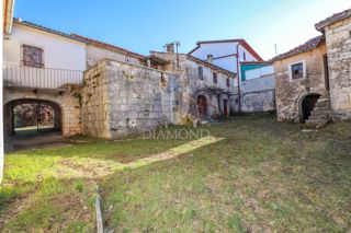 Osrednja Istra, čudovit kompleks hiš, ki izžarevajo zgodovino