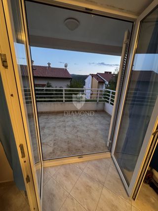 Rabac, dvosobno, udobno stanovanje