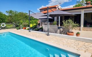 Labin z okolico, čudovita počitniška hiša z dvema stanovanjema