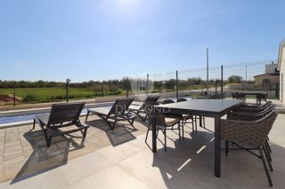 Izjemna enonadstropna hiša z bazenom v Poreču 