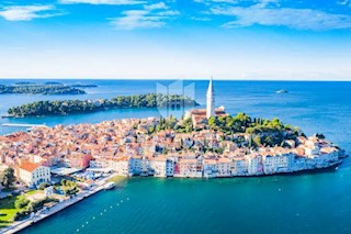 Rovinj, poslovni prostor na odlični lokaciji