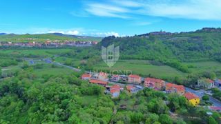 Labin, gradbeno zemljišče 1,5 km od centra mesta