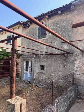 LABIN, OKOLICA, VRSTNA HIŠA ZA OBNOVO