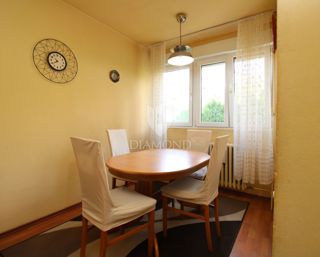 Rijeka, Belveder - trisobno stanovanje v 4. nadstropju