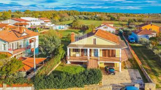 Umag, okolica! Apartmajska hiša z lepim vrtom!