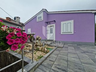 Labin, okolica, pritličje v mirni soseski