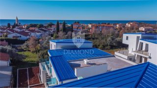 Umag, Lovrečica, Trisobno stanovanje v prvem nadstropju!