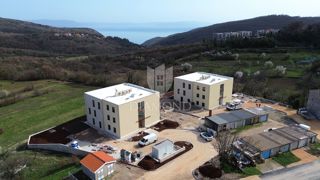 Labin, luksuzno stanovanje v novi stavbi s pogledom na morje