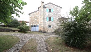 Poreč, okolica – Čudovita kamnita hiša s konobo