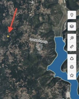 Veliko kmetijsko zemljišče v bližini Barbana