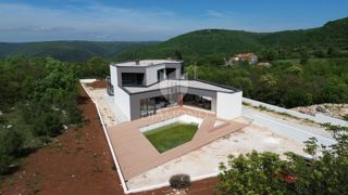 Labin, lepa nova vila z modernim dizajnom