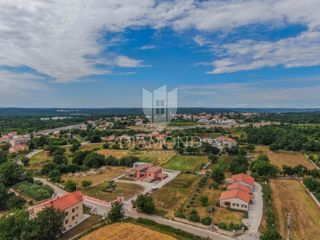 Kanfanar, okolica, zemljišče na odlični in mirni lokaciji