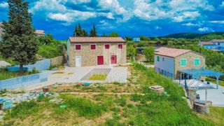 Momjan, okolica! Čudovita vila z odprtim pogledom na morje!
