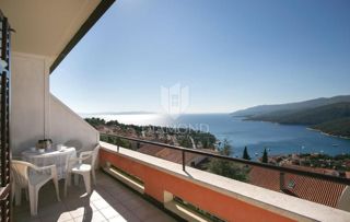 Apartma v Rabcu s čudovitim pogledom na morje