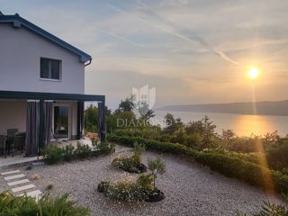 Hiša s panoramskim razgledom, območje Plomina