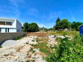 Zemljišče Poreč, 1.642m2