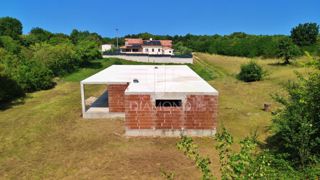 Labin, okolica, hiša Roh-bau na odlični lokaciji